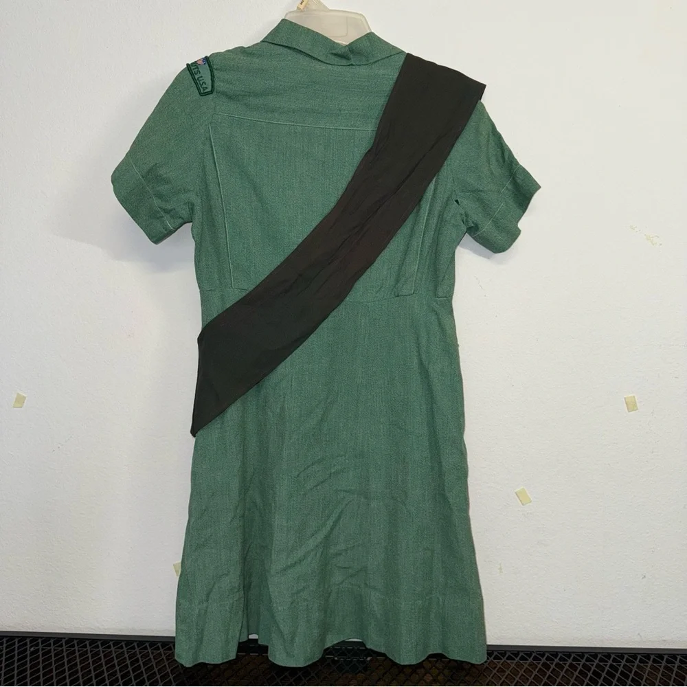 Vintage Girl Scouts USA Uniform Dress & Sash Merit Badges 350 Sanforized Green M
